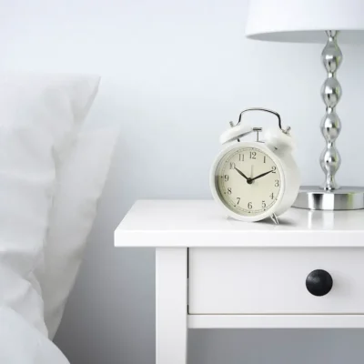 dekad-alarm-clock-low-voltage-white__0904539_pe619686_s5