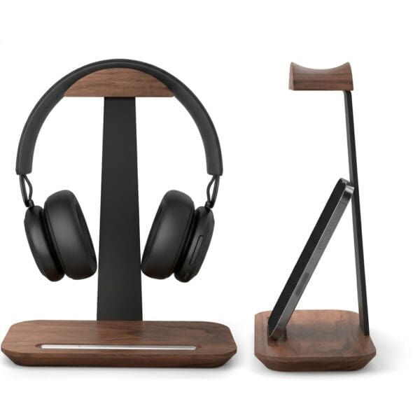 Headset holder on desk for gaming or work